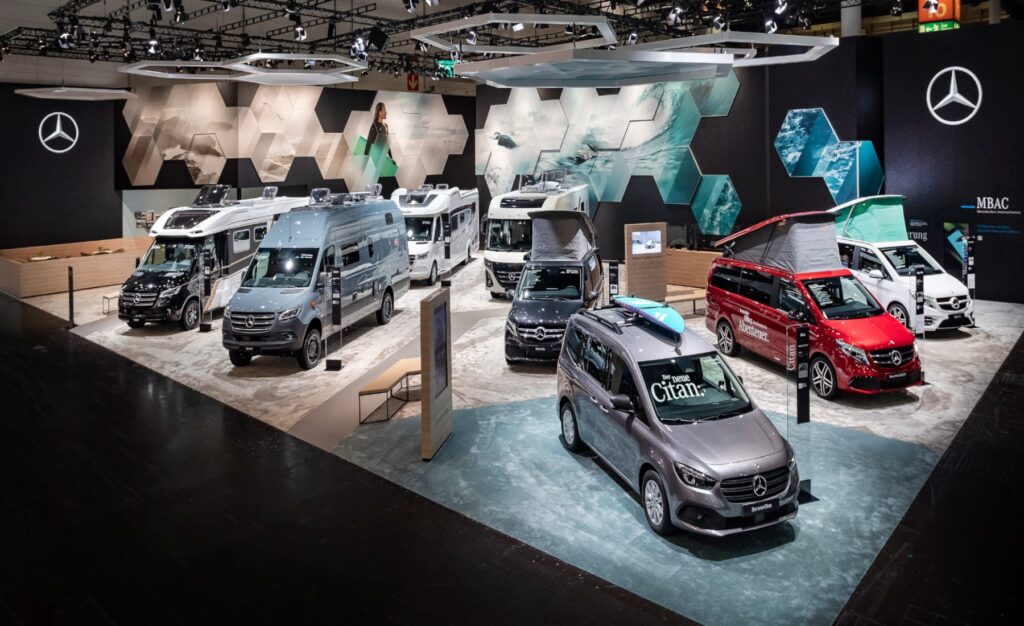 Beispielbild Corporate Design, Messestand Mercedes-Benz AG